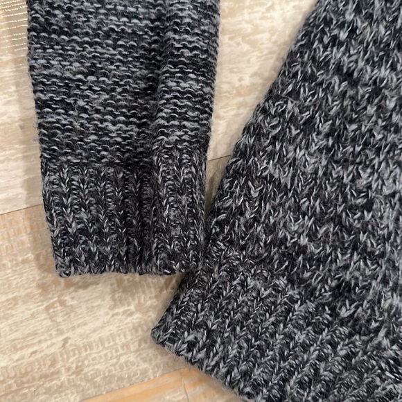 Lety & Me Soft Cable Sweater - Picture 4 of 5